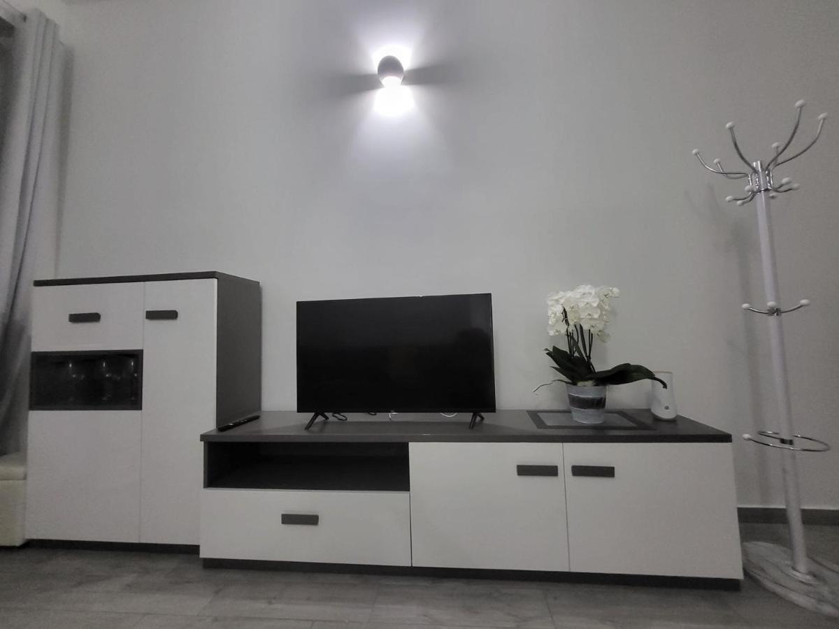 Bilocale Liberty Apartment Viggiu Luaran gambar
